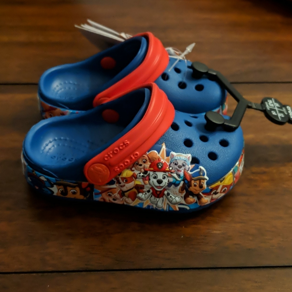 Paw Patrol Crocs NEW Size c4 Blue & Red -
